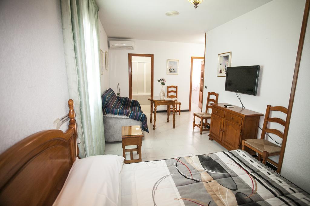 Hostal Venta Del Sol Baza Habitación foto