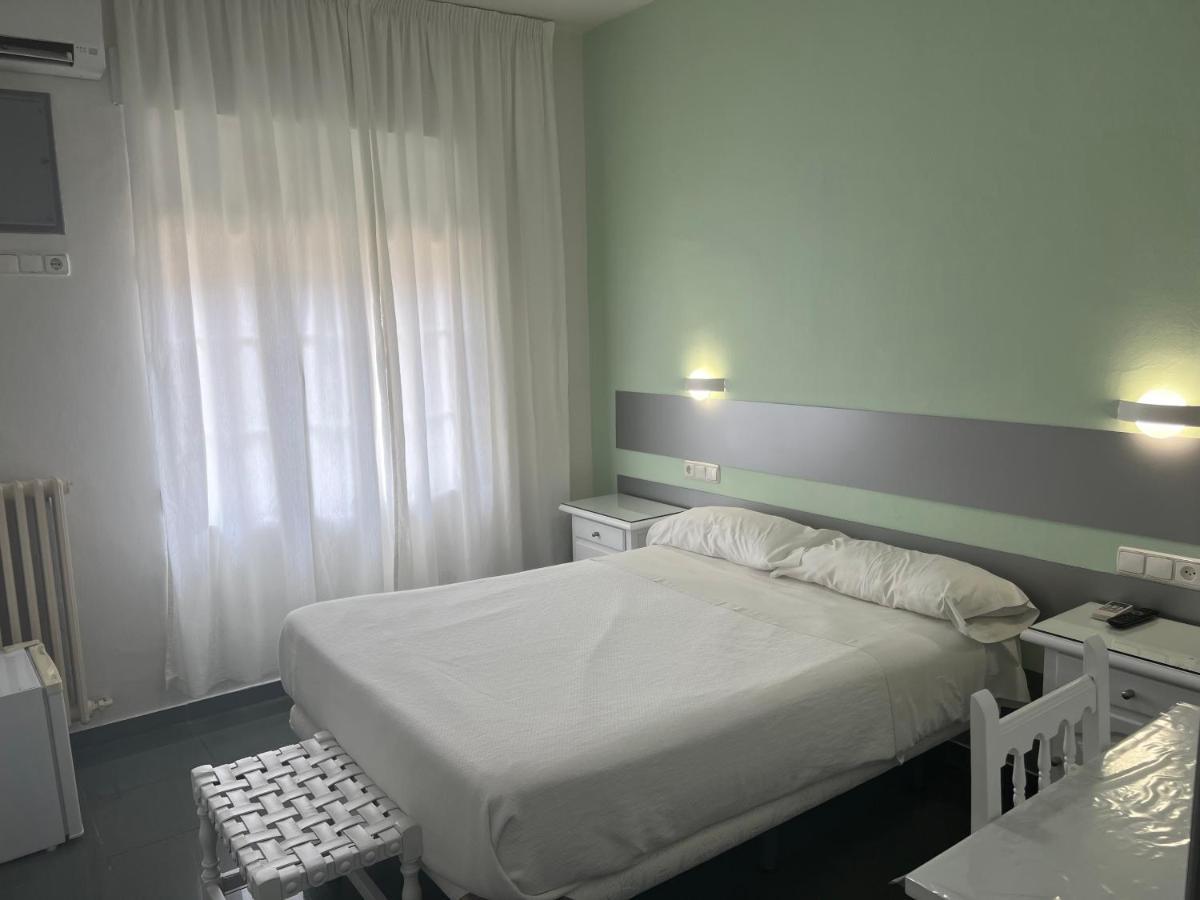 Hostal Venta Del Sol Baza Exterior foto