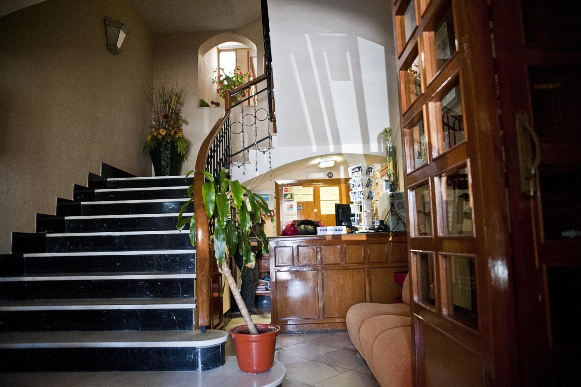 Hostal Venta Del Sol Baza Exterior foto